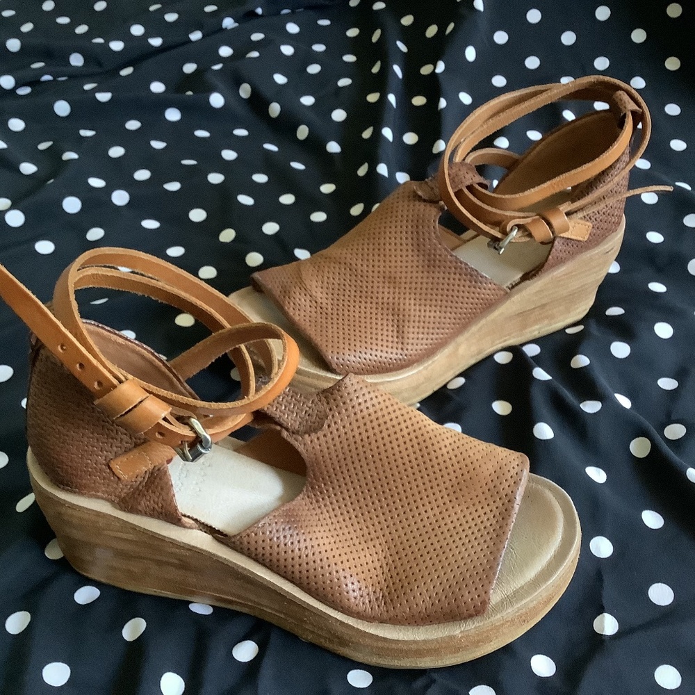 AS 98 Nino 3” wedge NWOT